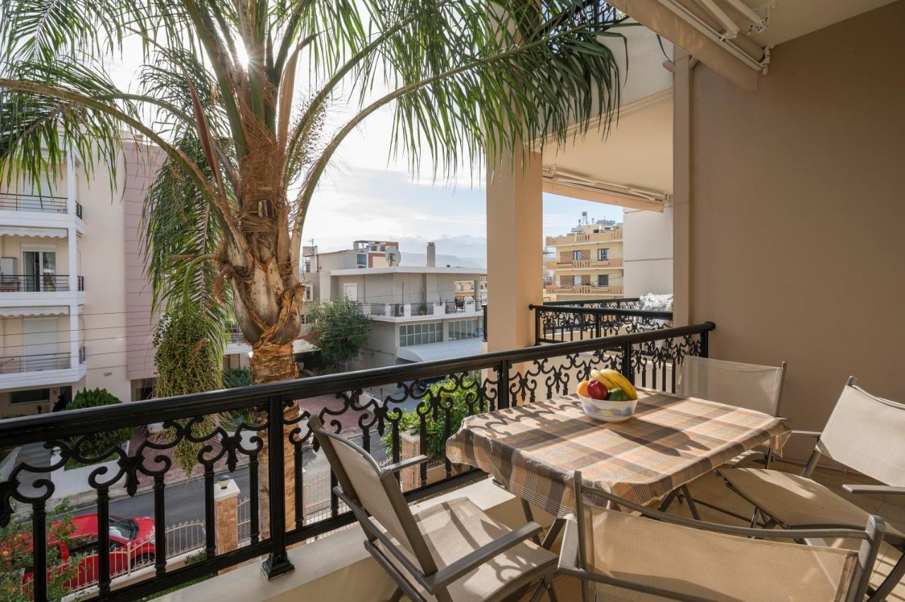 Apartment Luxury Coastal Retreat, Mountain View Balcony With Palm Trees & Parking Chania (Crete)