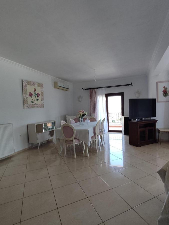 Chrisa's Beautiful Chania Apartment