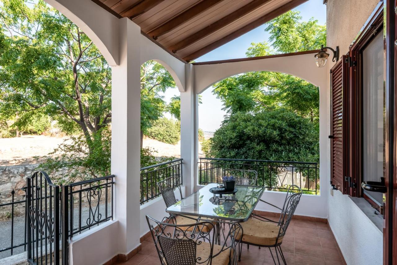 Villa Apteramare Tradidtional House 'new Listing 2022' Chania (Crete)