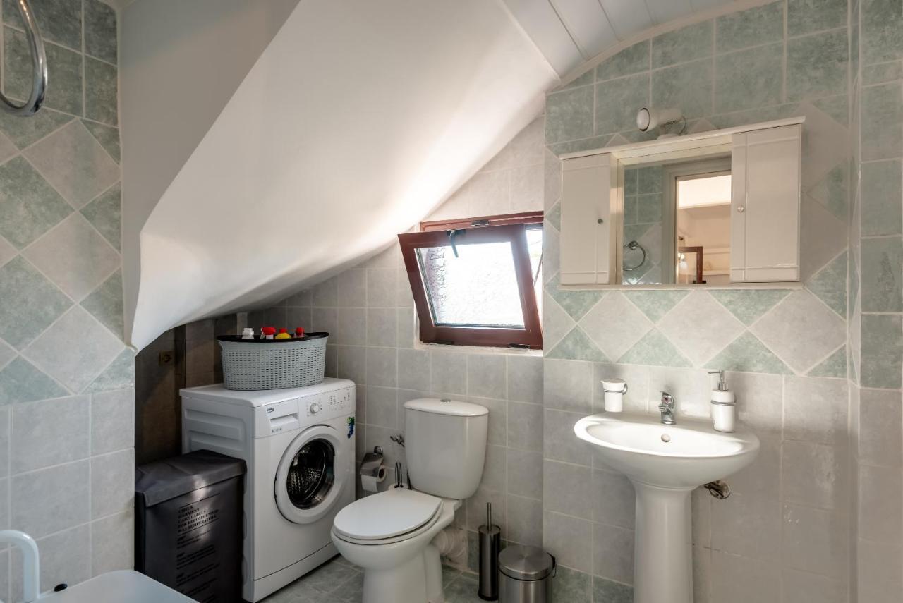 Apteramare Tradidtional House 'new Listing 2022' *