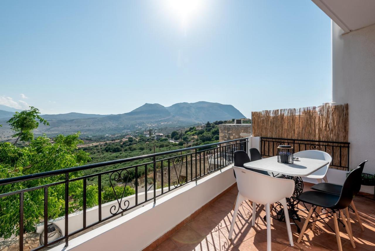 Apteramare Tradidtional House 'new Listing 2022'