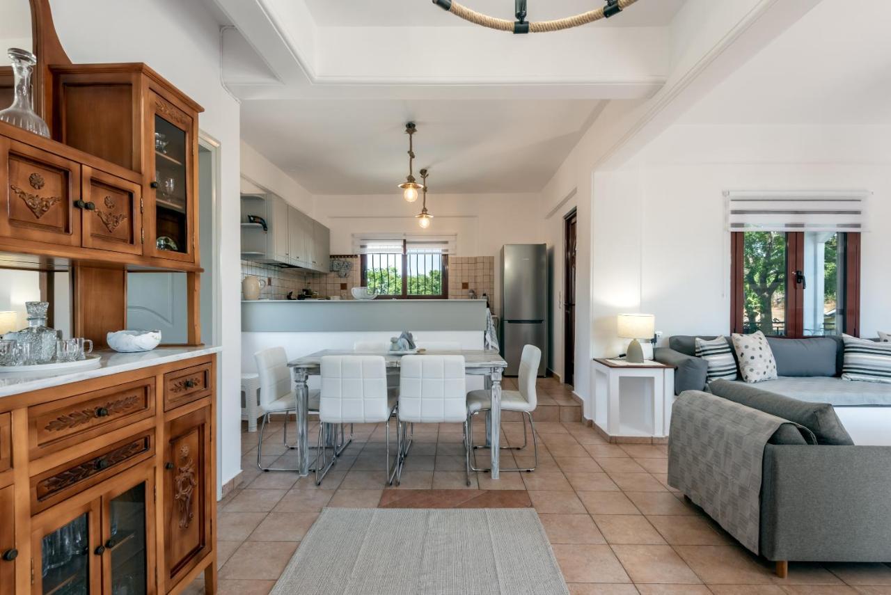 Apteramare Tradidtional House 'new Listing 2022' Villa