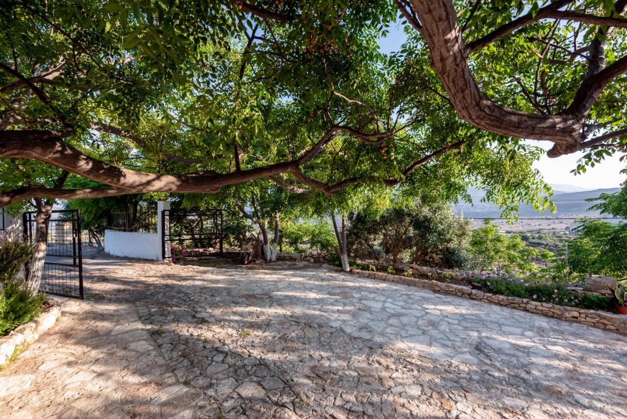 Apteramare Tradidtional House 'new Listing 2022' *