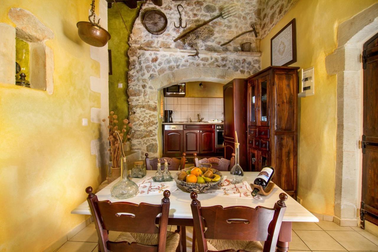 Samonas - Faskomilia * Chania (Crete)