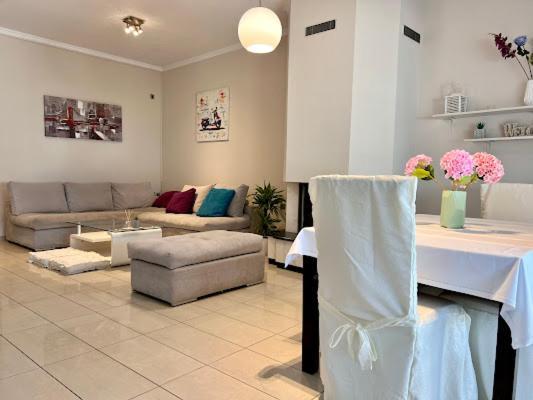Apartment In Quiet Neighborhood Near Sandy Chania (Crete)