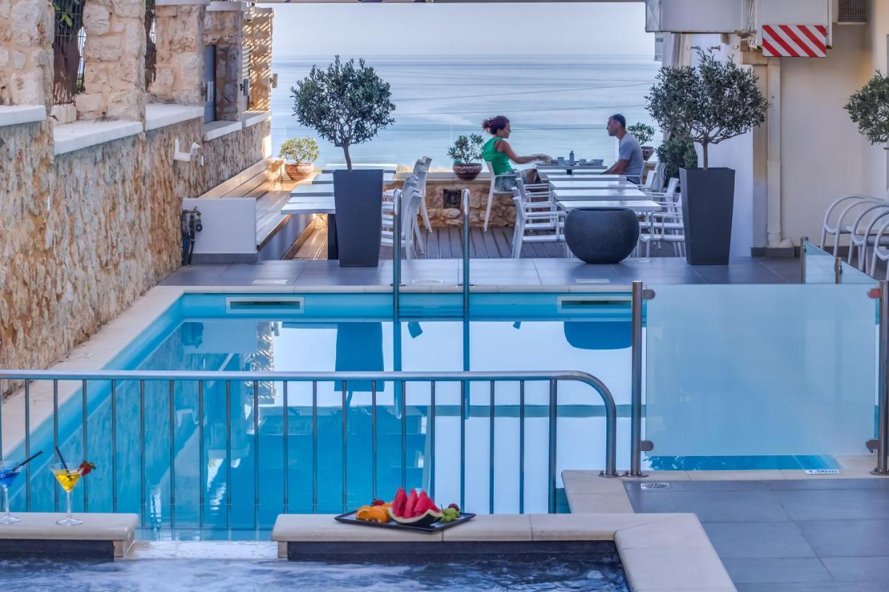 Alexis Hotel 2*