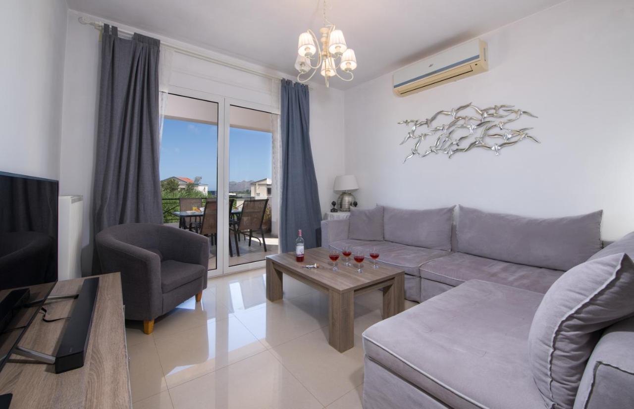 Casa Magnolia - Spacious In Heart Of Akrotiri Holiday home Chania (Crete)