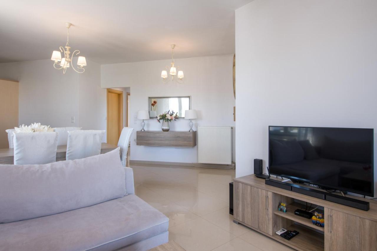 Casa Magnolia - Spacious In Heart Of Akrotiri Holiday home
