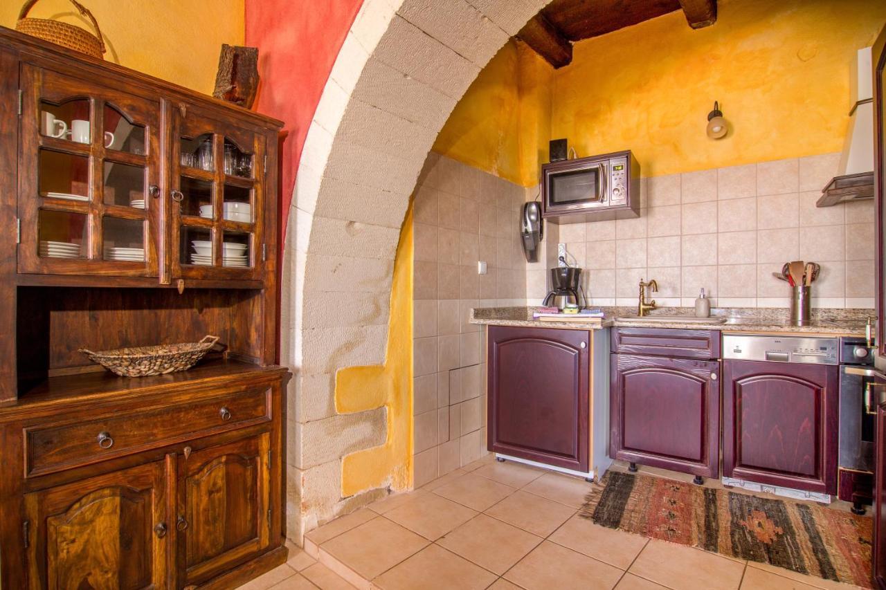 Samonas - Red Fliskouni Holiday home Chania (Crete)