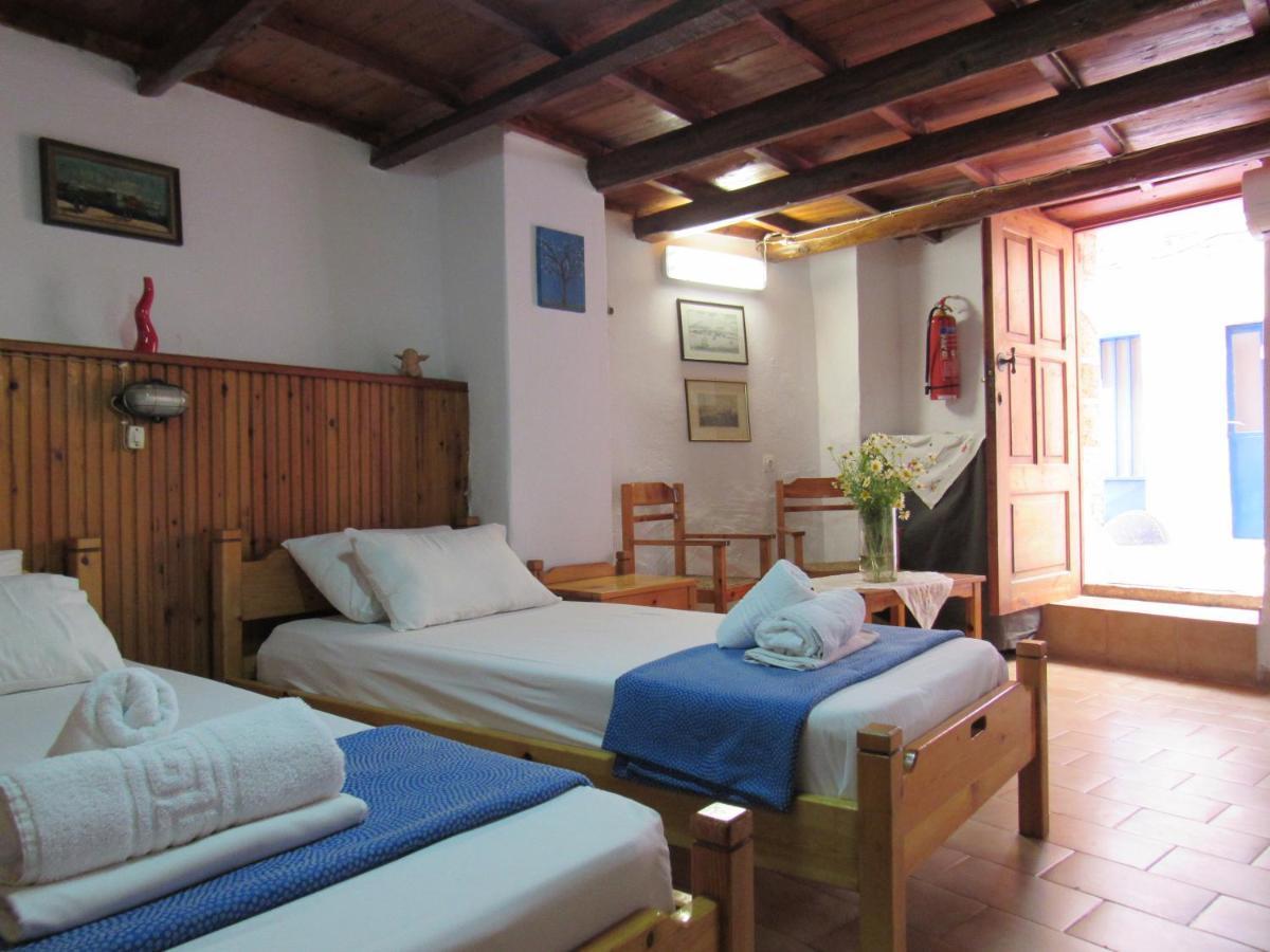 Chryssoula Inn *