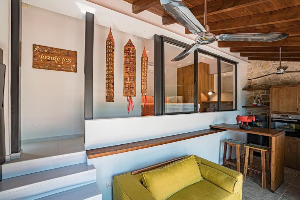 Sea And Sun Metaxy Mas, Brand-new, Beachfront ! Holiday home Chania (Crete)