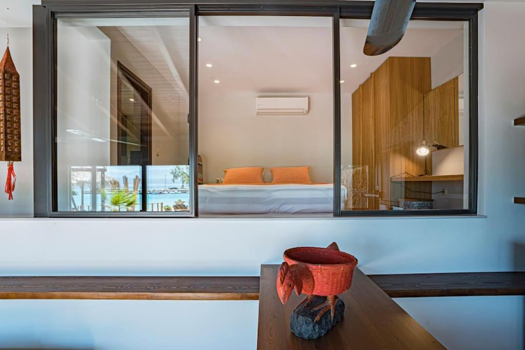 Sea And Sun Metaxy Mas, Brand-new, Beachfront ! Holiday home *
