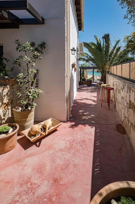 Sea And Sun Metaxy Mas, Brand-new, Beachfront ! * Chania (Crete)