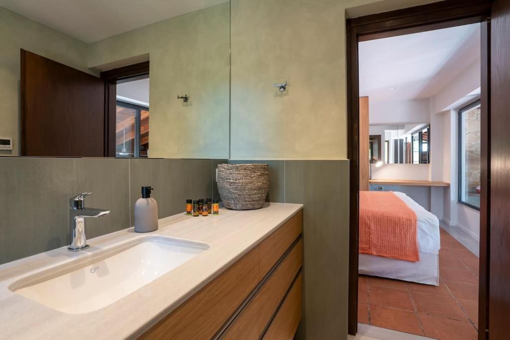 Sea And Sun Metaxy Mas, Brand-new, Beachfront ! * Chania (Crete)