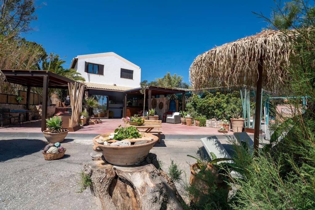 Sea And Sun Metaxy Mas, Brand-new, Beachfront ! Holiday home