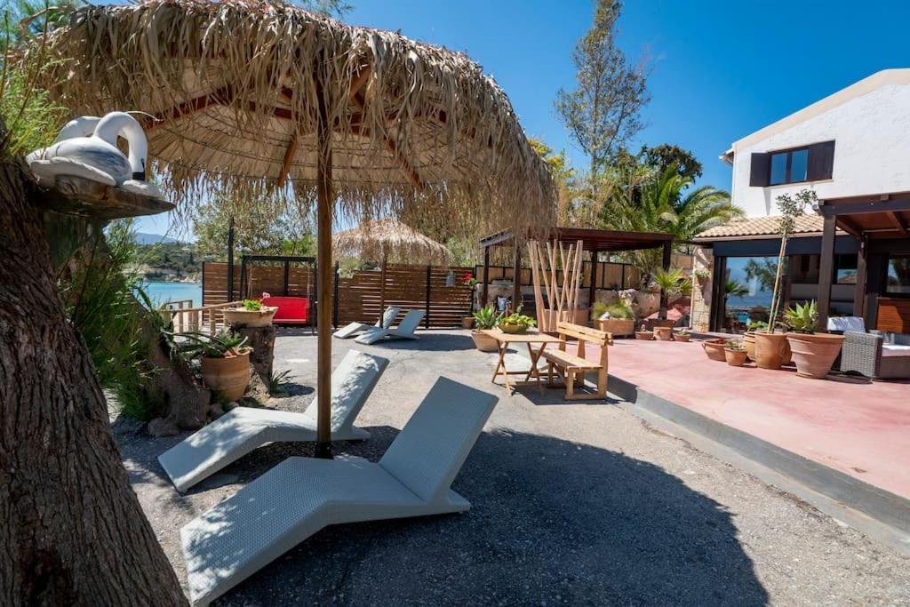 Sea And Sun Metaxy Mas, Brand-new, Beachfront !
