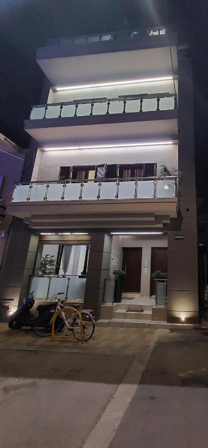 Rika's Luxury Seaside Apartment *