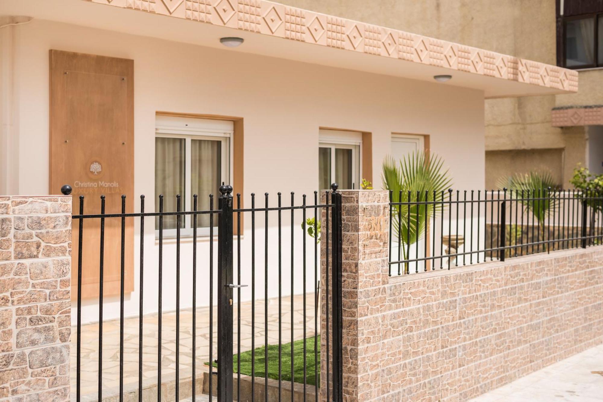 Christina Luxury Villas