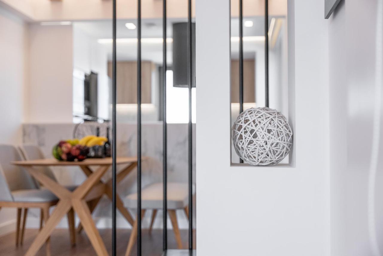 Apartment Almy Luxury *