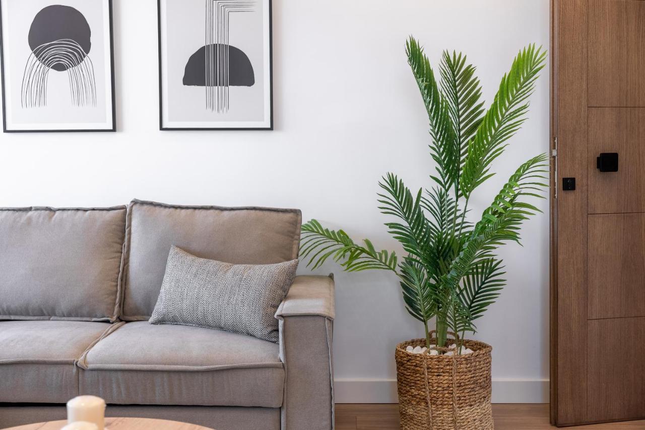 Almy Luxury Apartment *