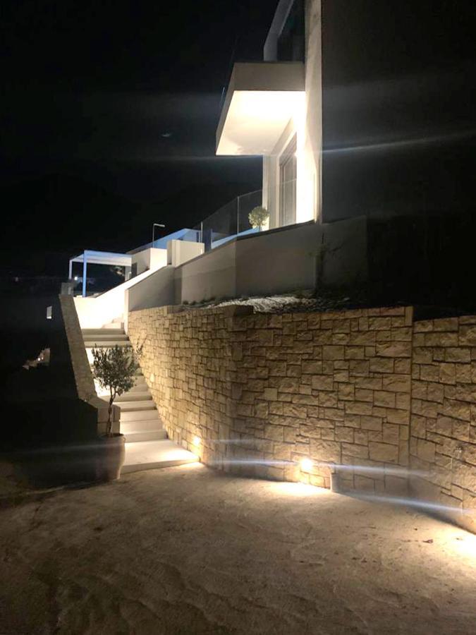 Villa Oxygen *