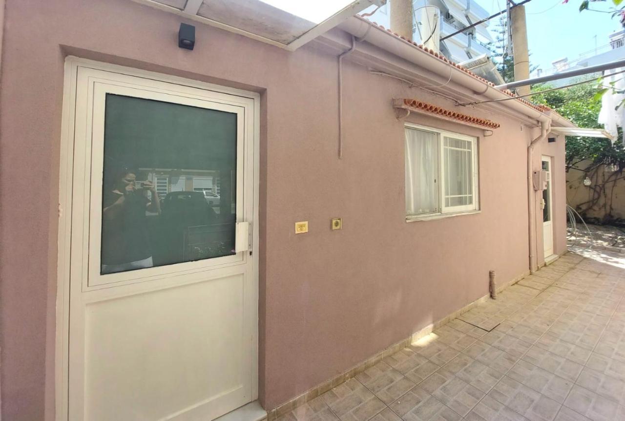 S For Studio - Detached, Close To Center Apartment *