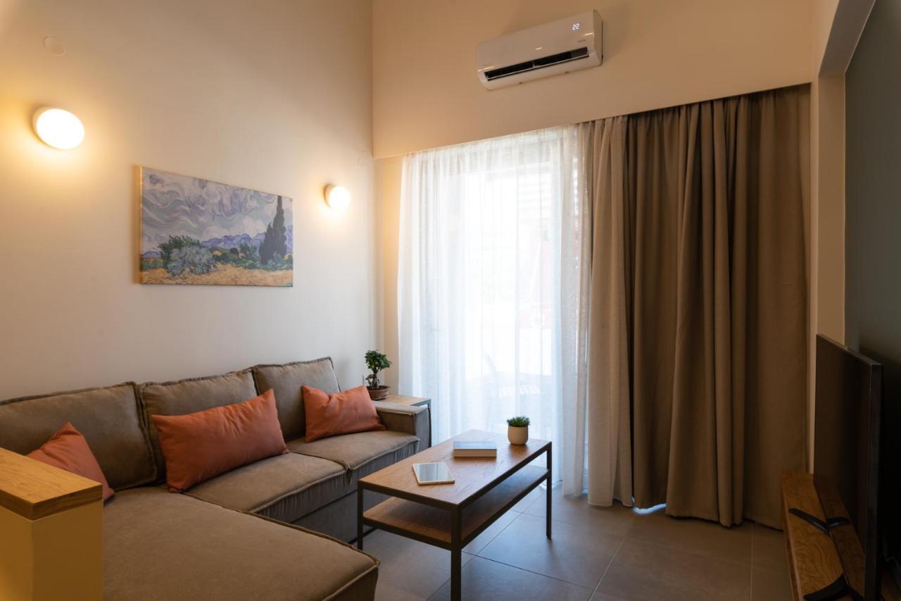 Dimitra Apts Apartment