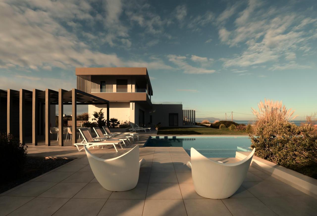 Gardenia, De Luxe Avec Piscine A Debordement
