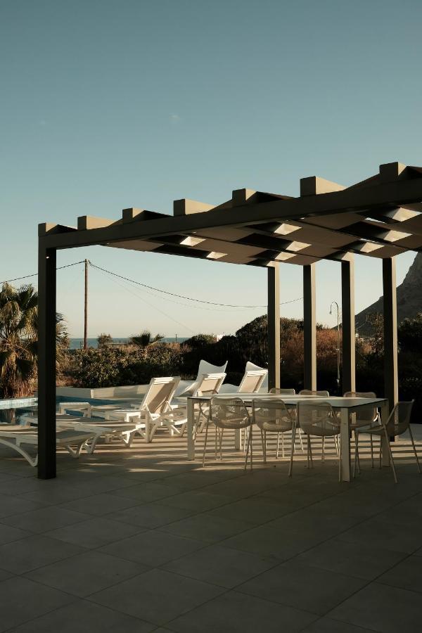 Gardenia, De Luxe Avec Piscine A Debordement Villa