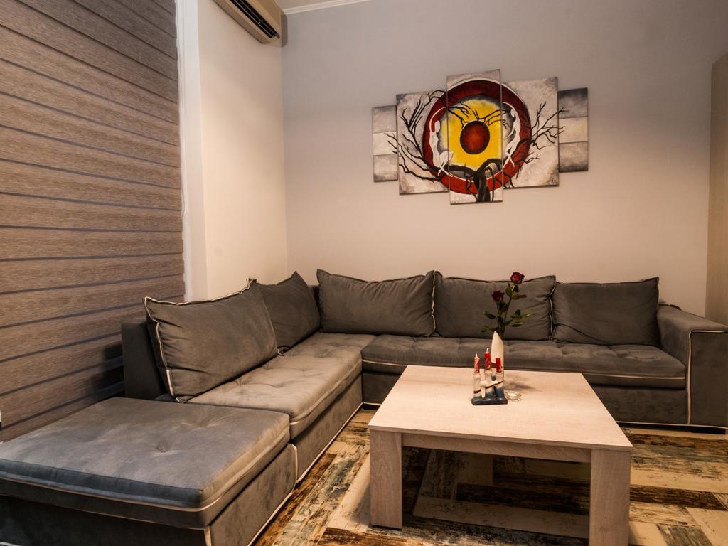 Kastelisuites Aparthotel