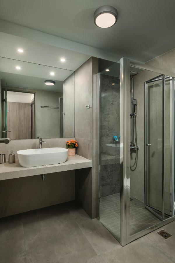 Dimitra Apts * Chania (Crete)