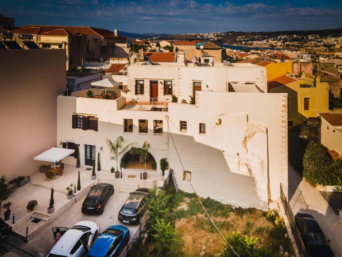 Lithinon Cozy Studios * Chania (Crete)
