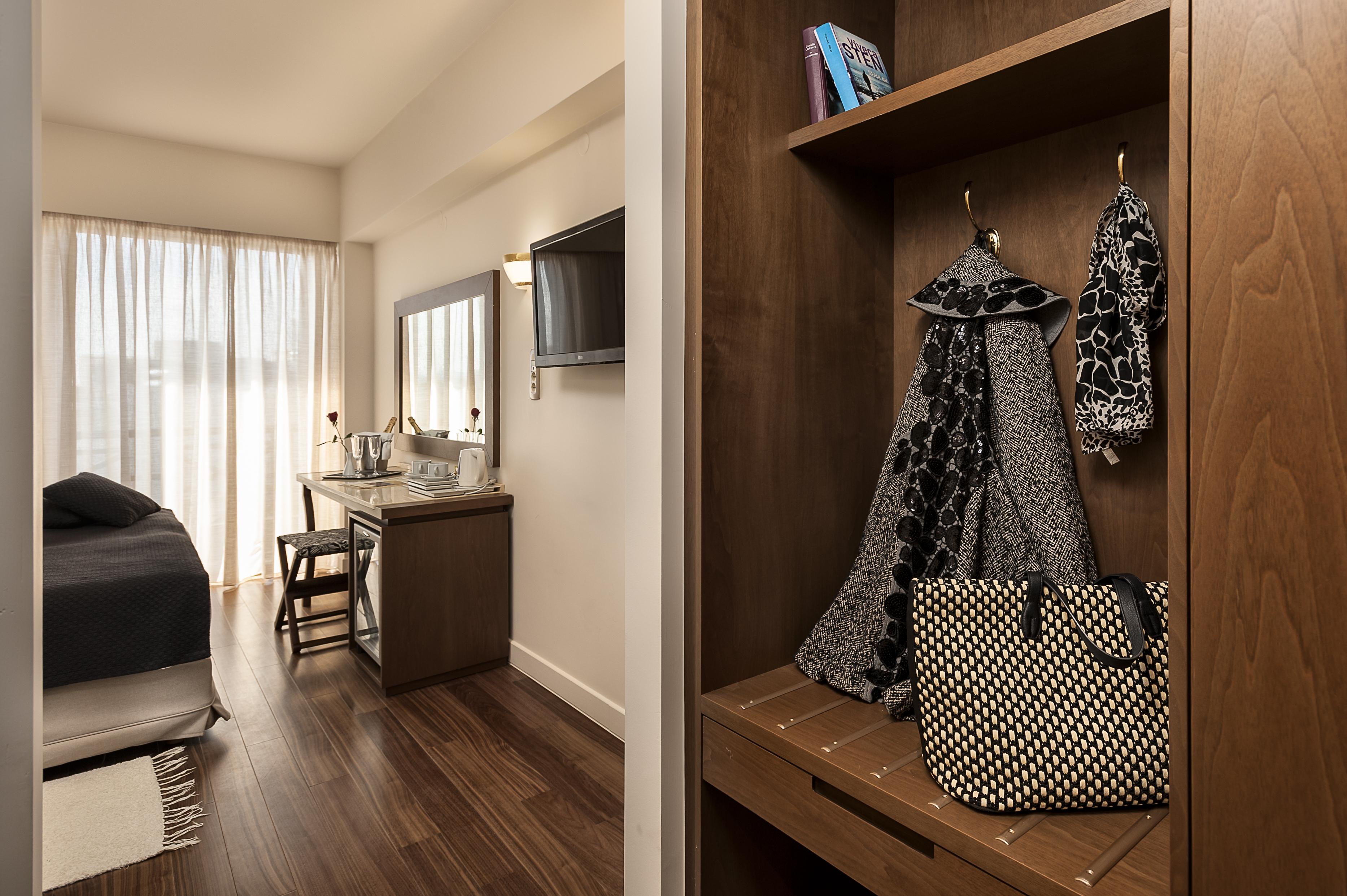 Civitel Akali Hotel 4*