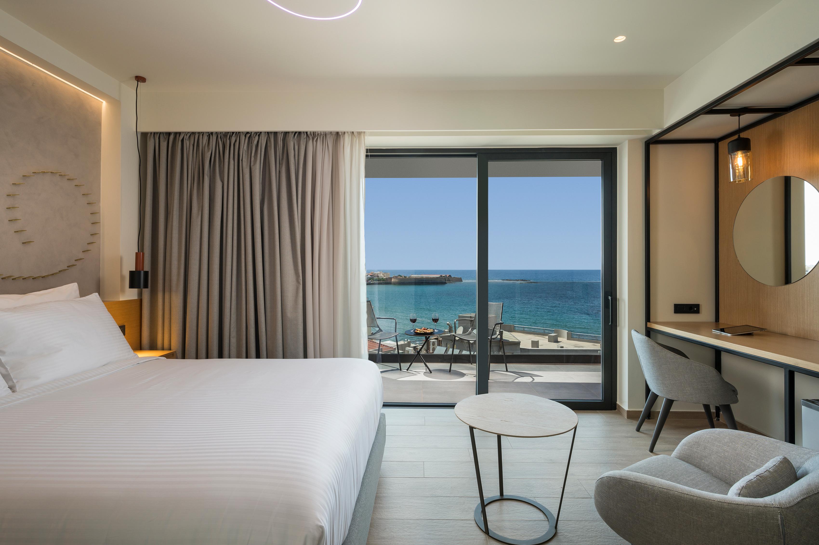 Hyperion & 4* Chrissi Akti Chania