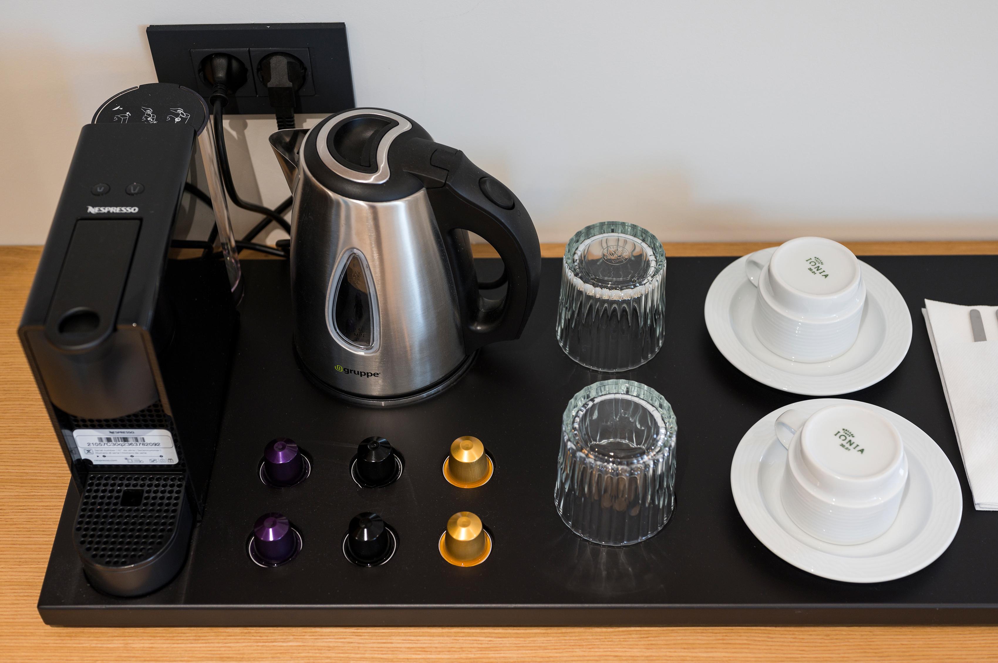 Hyperion & Hotel 4*
