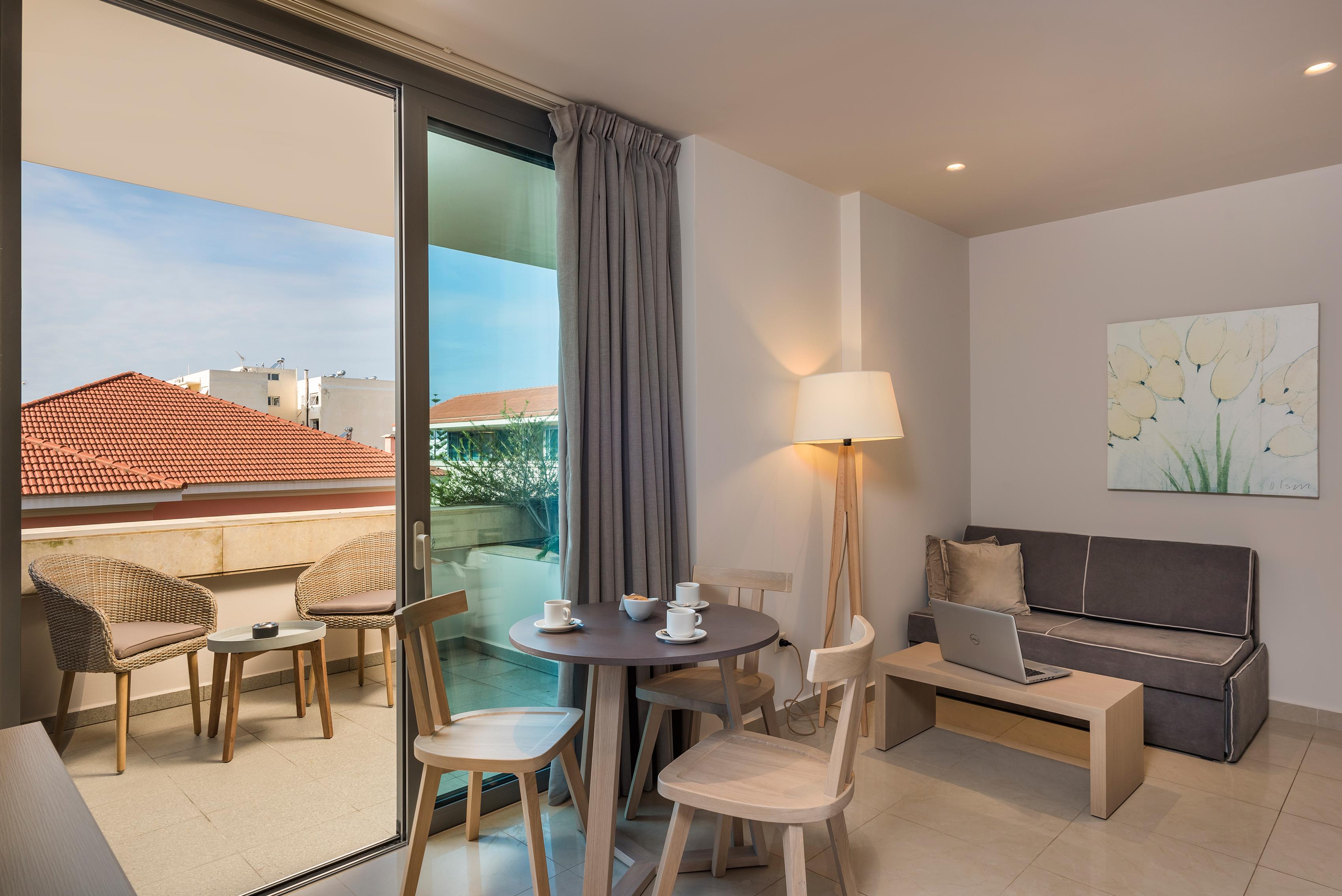 Trianon Luxury &