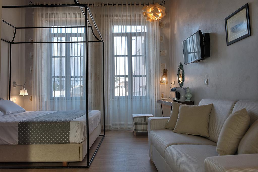 Elia Zampeliou (adults Only) 3*