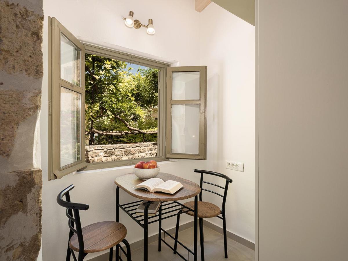 Vaggelis House Holiday home