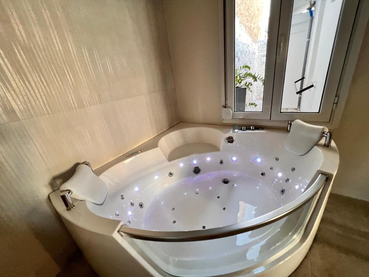 Perla Coco Jacuzzi Chania (Crete)