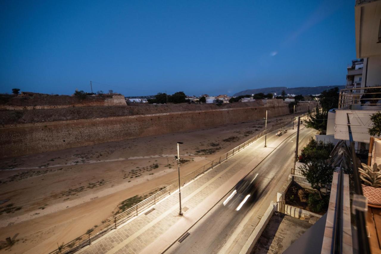Apartment Cretan Sea View 10mins To Beach, Old Town, Chania (Crete)