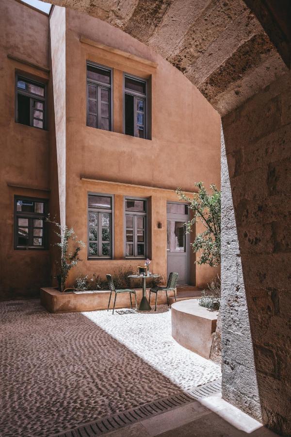Azade Chania
