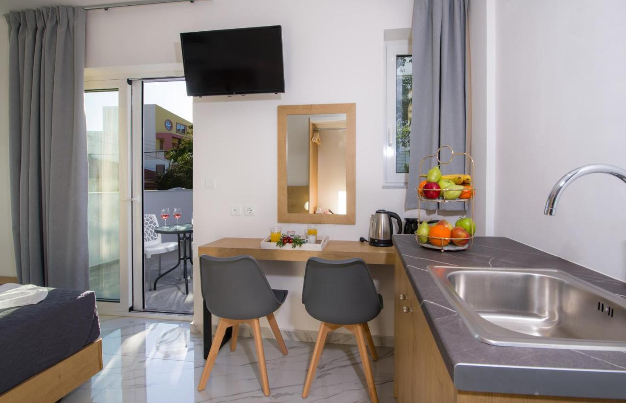 Deluxe 2* Chania (Crete)
