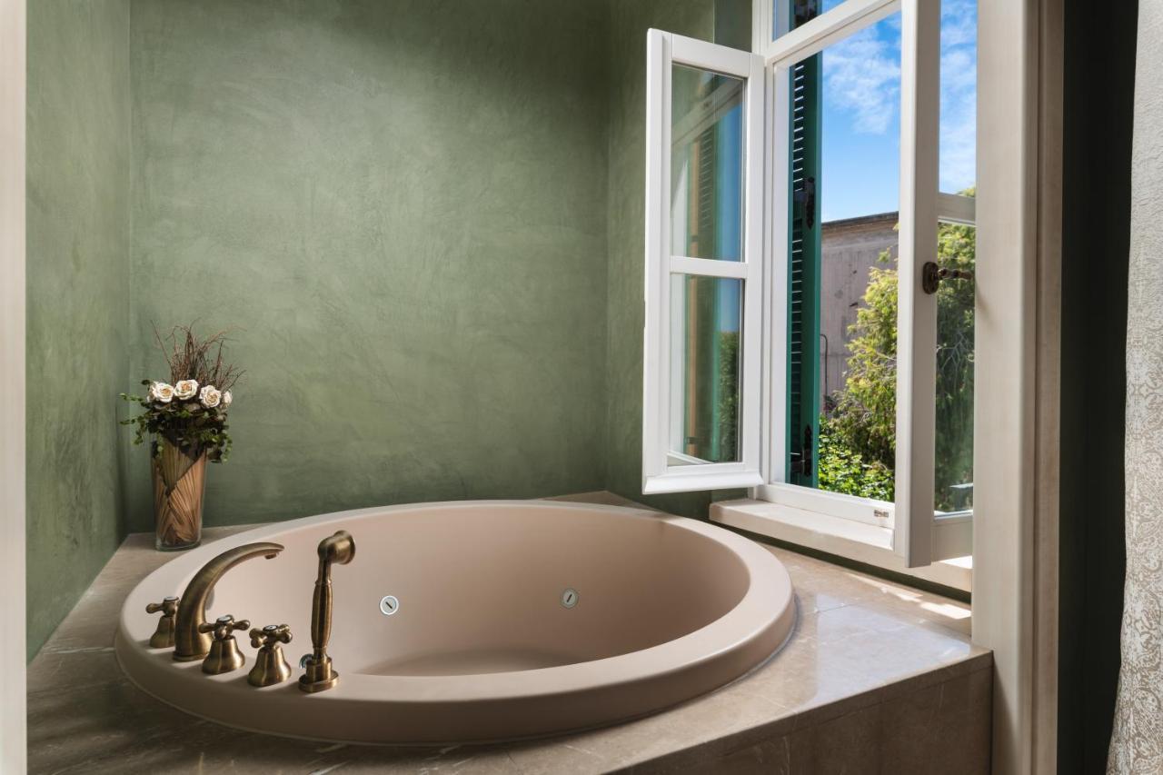 Nobili Boutique Hotel *