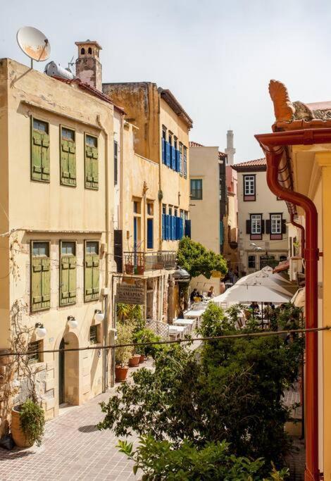 History & Culture In Old Town Chania Apartment *
