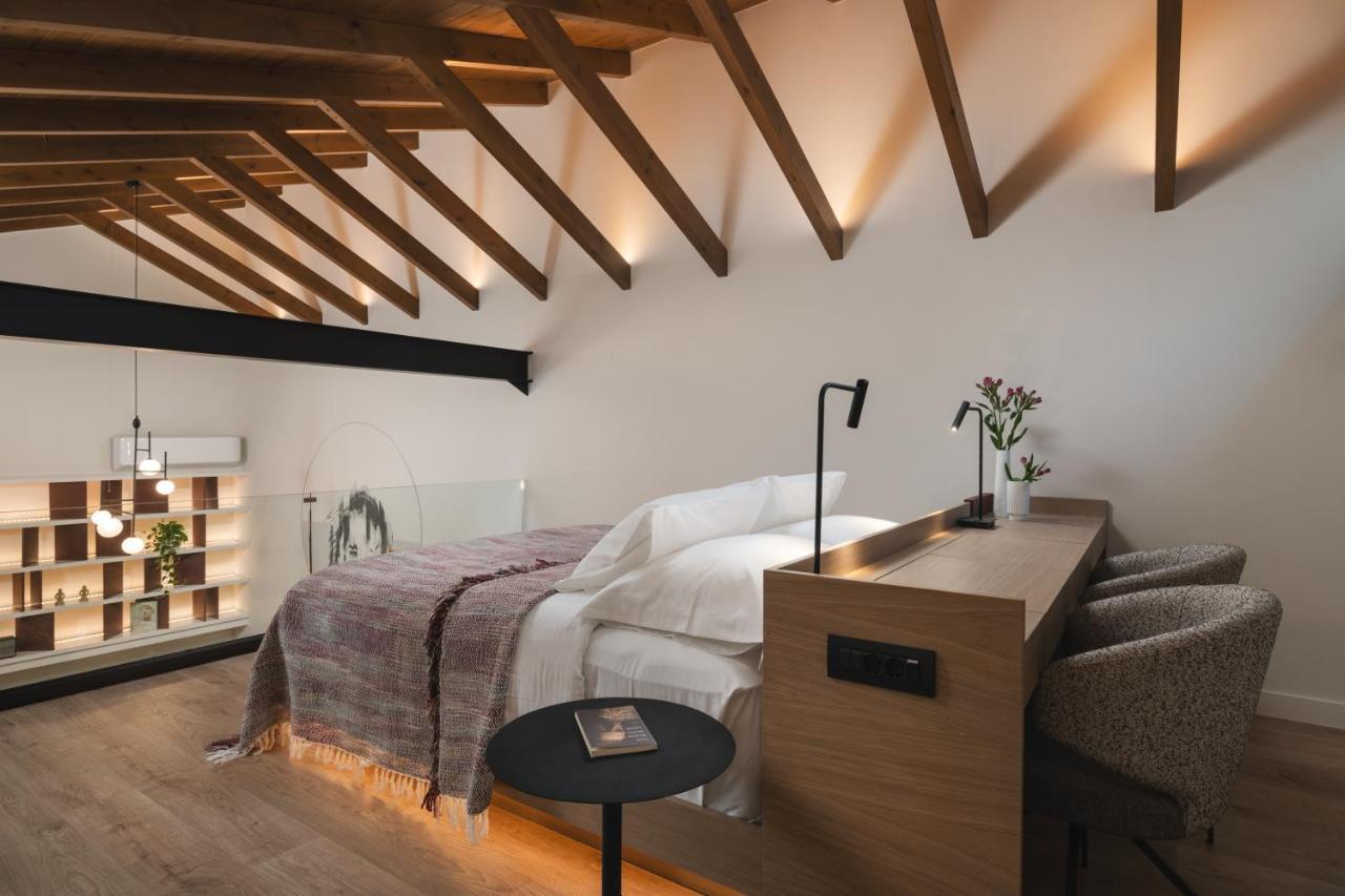 Urban Lofts Apartment