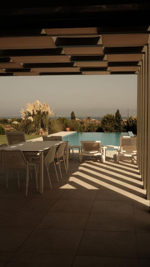 Gardenia, De Luxe Avec Piscine A Debordement Villa *