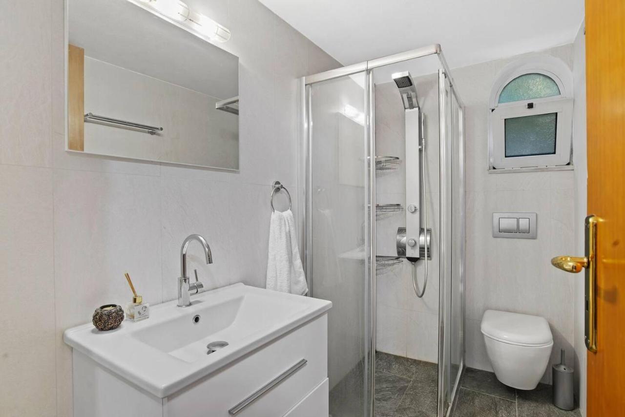 Holiday home Superior - Overlooking Chania-with Pool