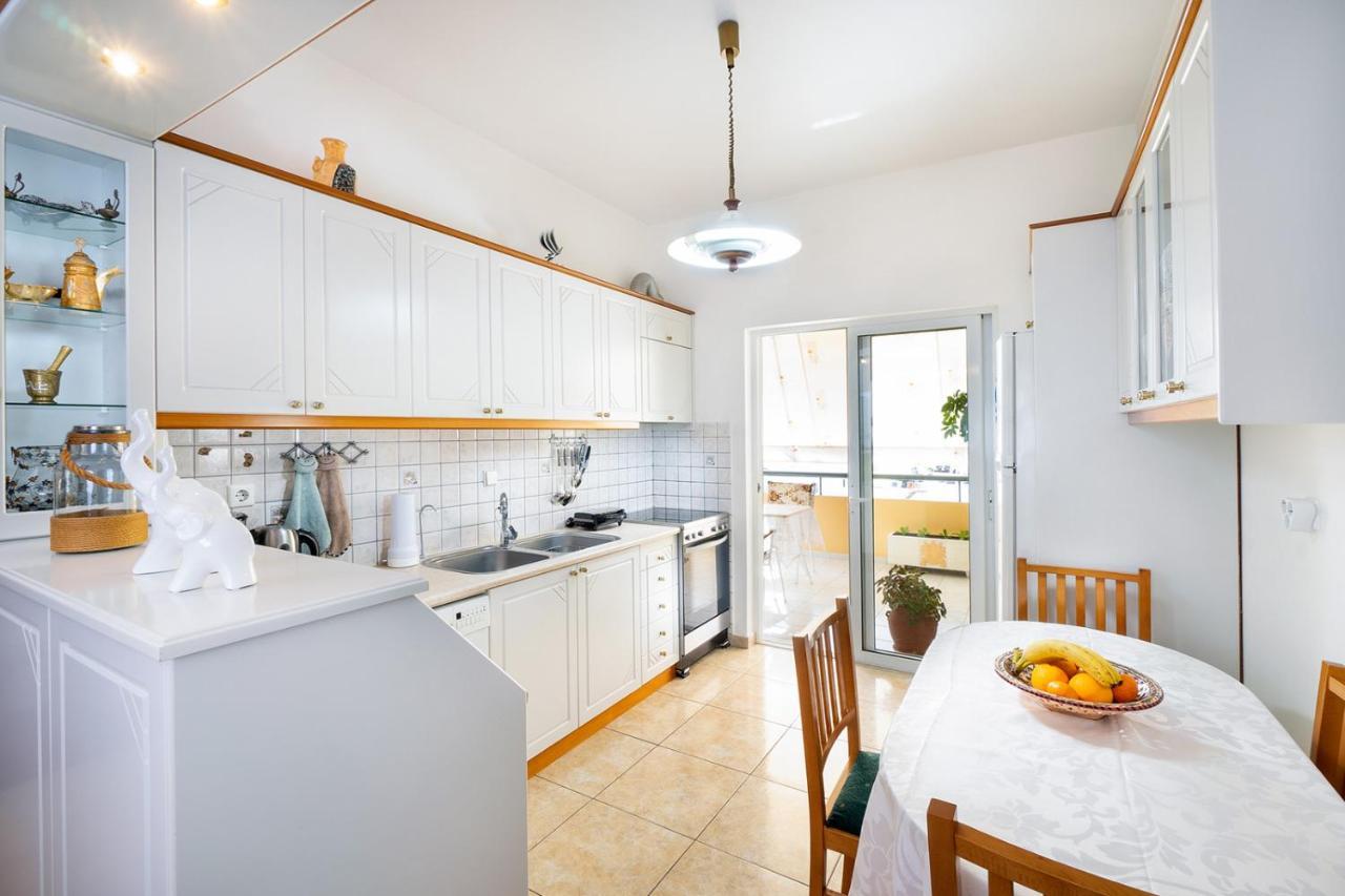 Apartment Port