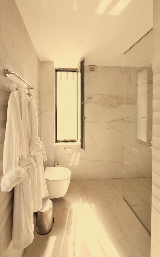 Gardenia, De Luxe Avec Piscine A Debordement Villa *