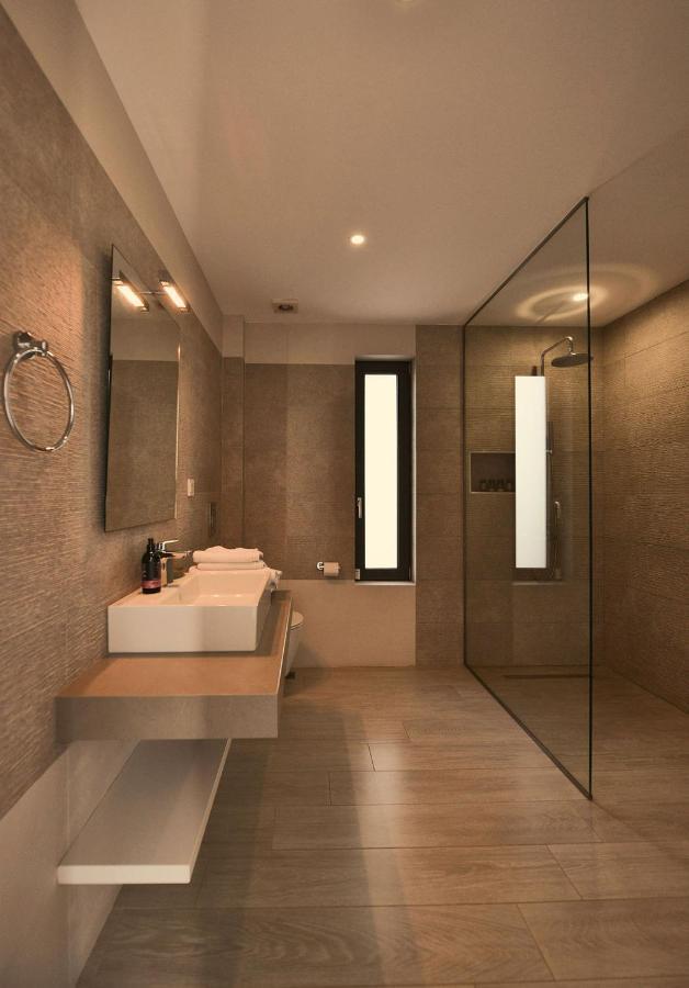 Gardenia, De Luxe Avec Piscine A Debordement Villa Chania (Crete)